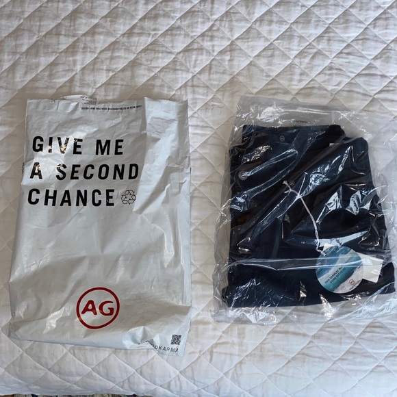 Men’s AG The Graduate Slim Pants in Navy - Picture 10 of 10